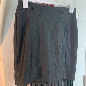 Express office skirt